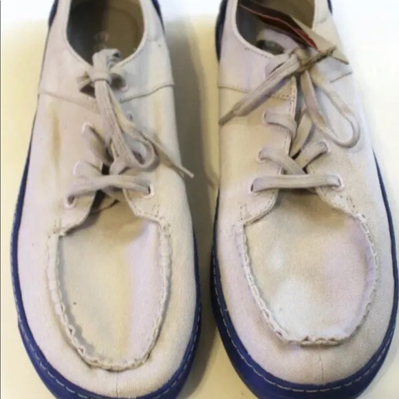 NWT CCIlU Men Super Light Weight Sneaker Men Gray Canvas W Blue Sole 13 Beach - Picture 2 of 12